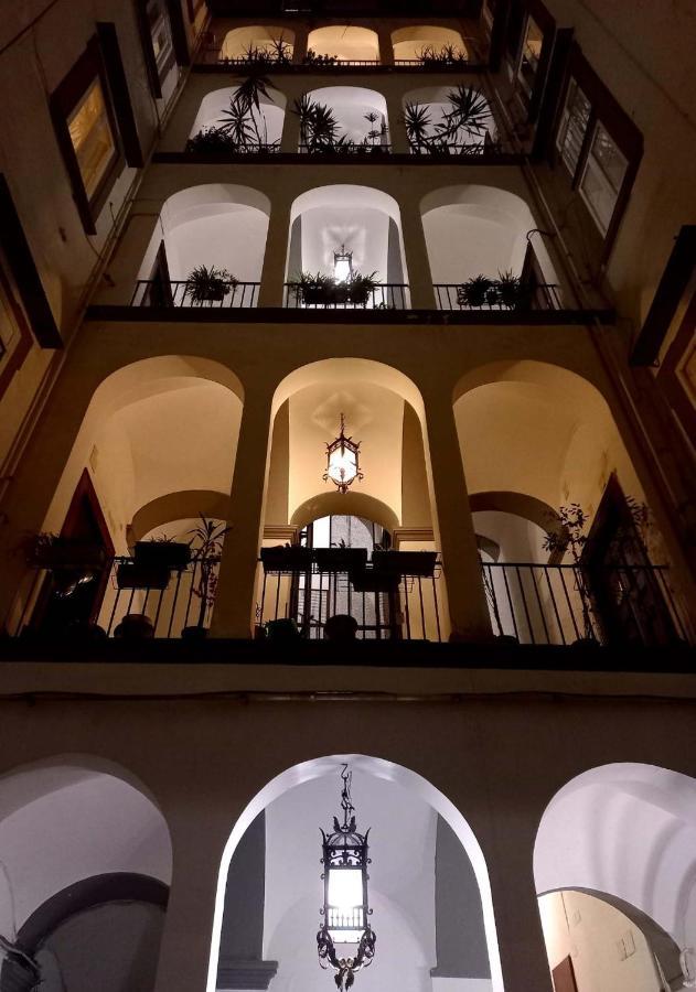 Le Stanze Di Partenope Napoli Bagian luar foto